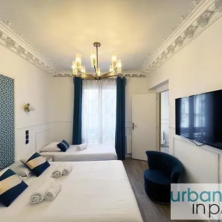 Urban Flat 107 - Sublime 4 Bedroom Opera Rock Vinci