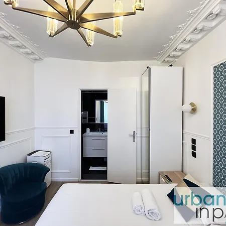 Urban Flat 107 - Sublime 4 Bedroom Opera Rock Vinci Daire